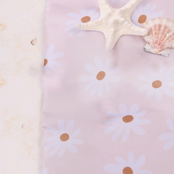 AYNIL || Daisy Foldable Picnic Blanket Mat ✨NWT✨ - Picture 3 of 3